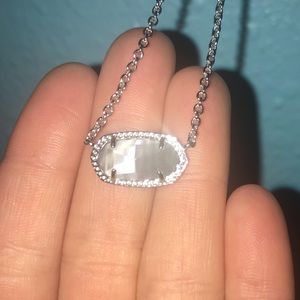 Kendra Scott necklace